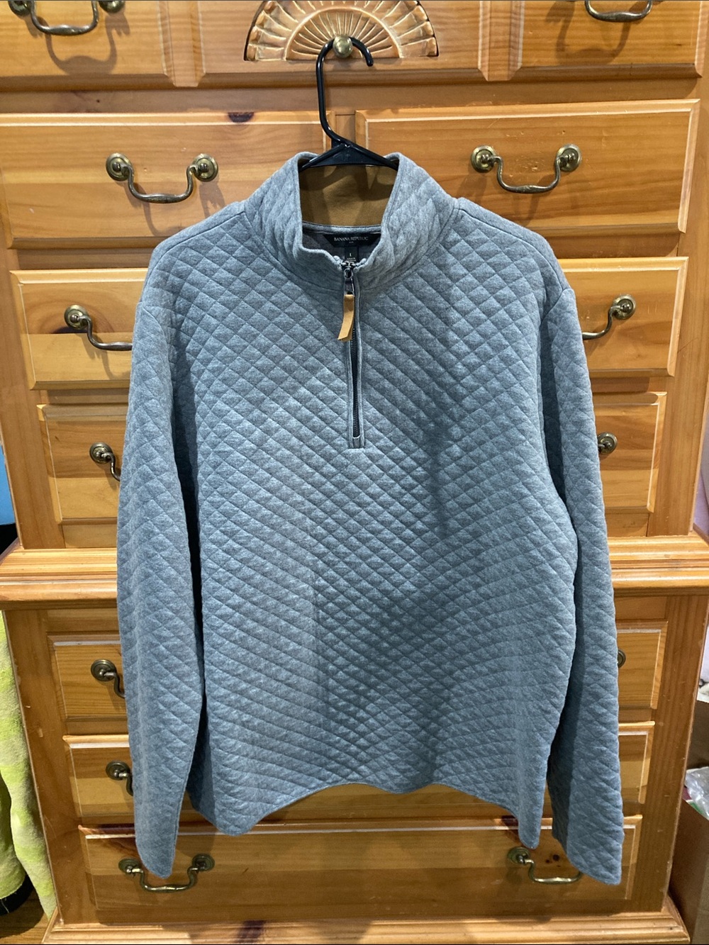 Banana Republic Men’s Quilted Half-Zip Jacket in Gray